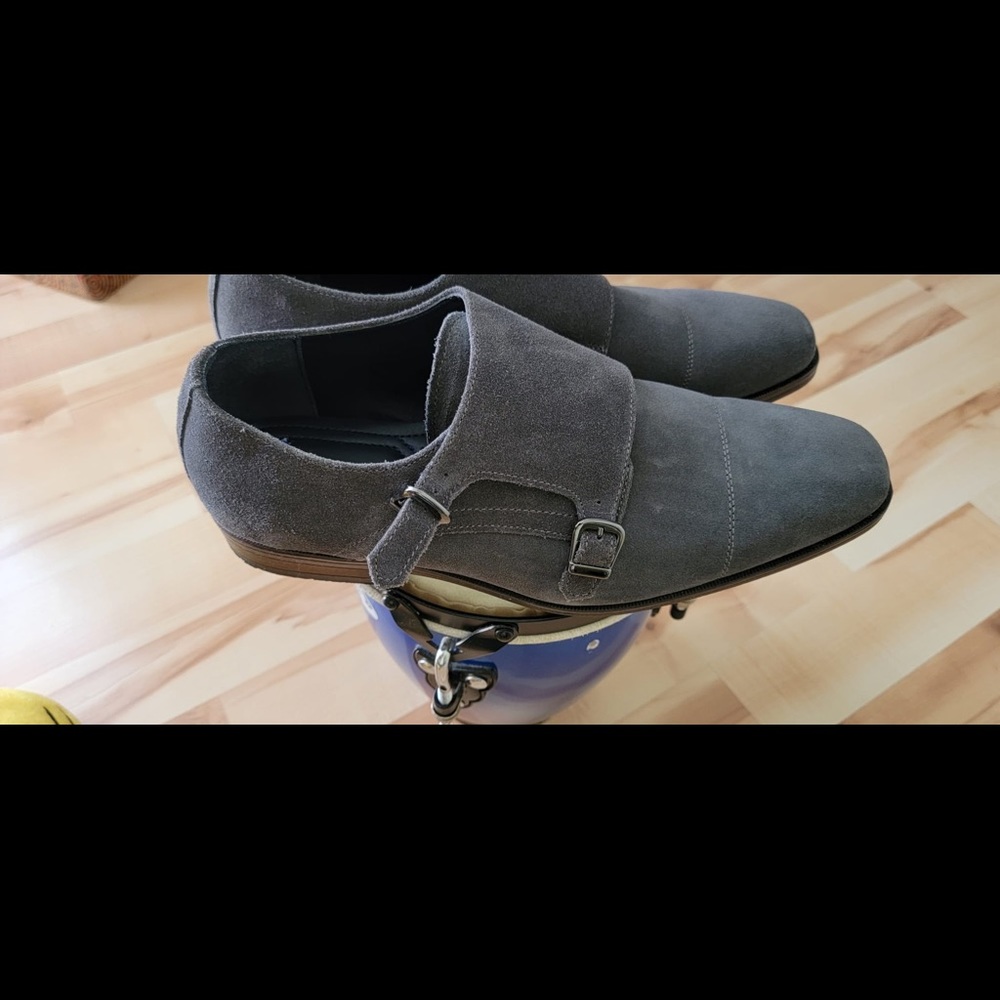 Mens Shoes size 13